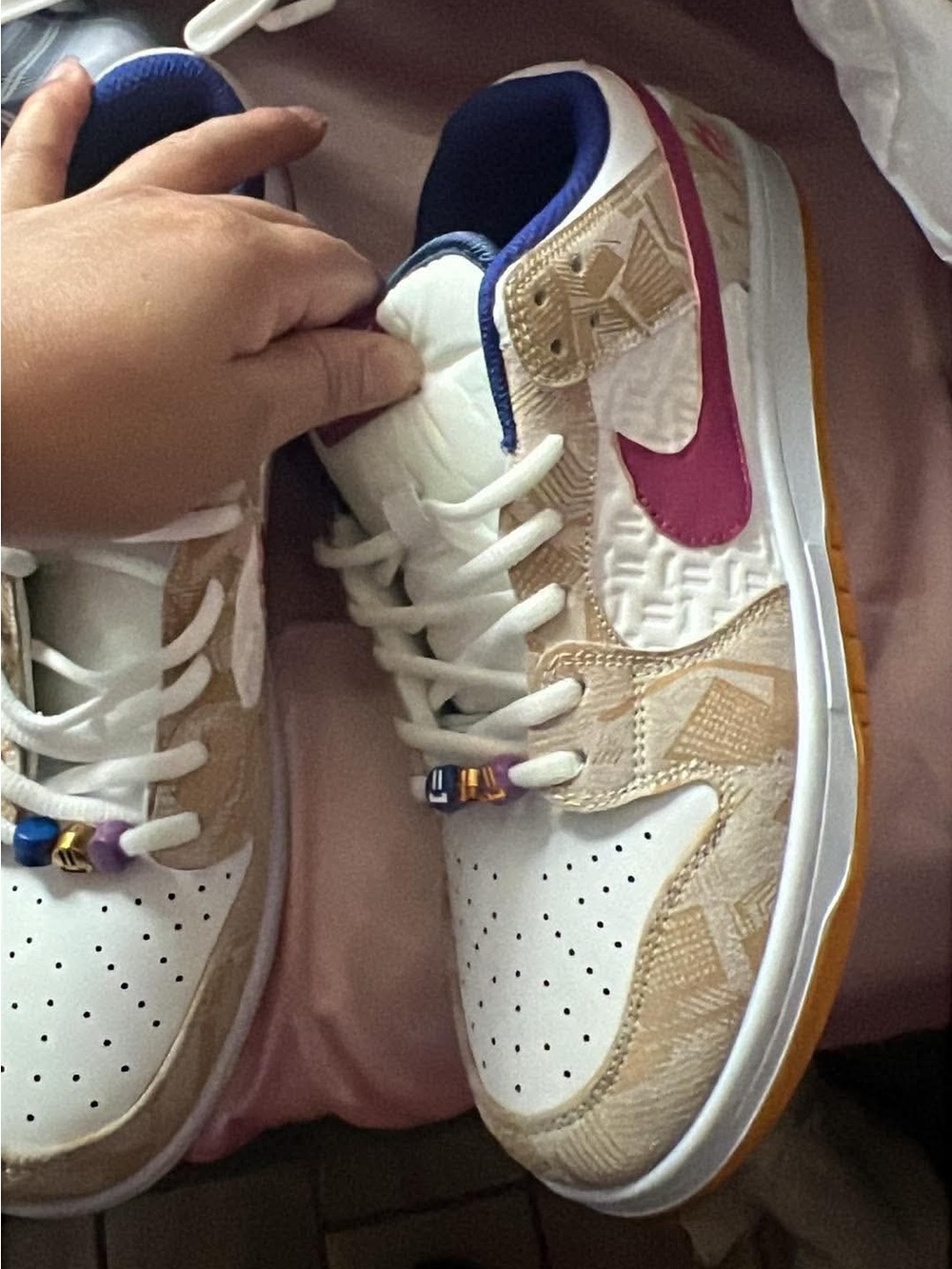Nice men's sneakers, size 9.5. in white and cream